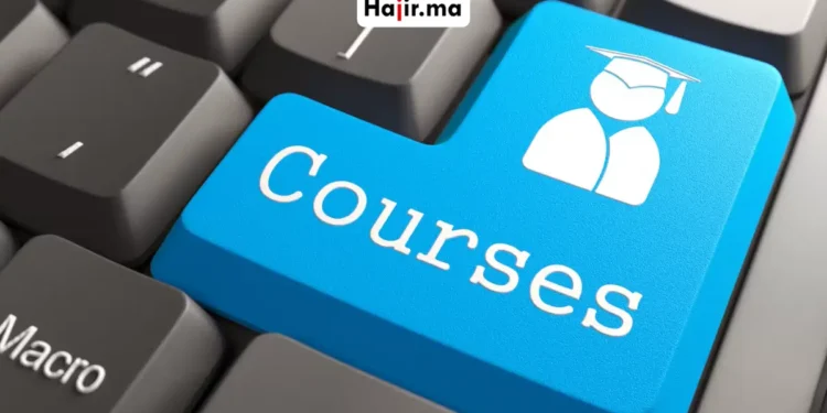 أفضل 5 كورسات مجانية تتيح بناء مهارات مهنية واكتساب شهادة معتمدة عن بعد